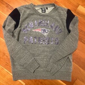 NFL New England Patriots Gray Crewneck Sweater